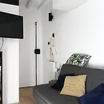 Pleasant studio close to REPUBLIQUE